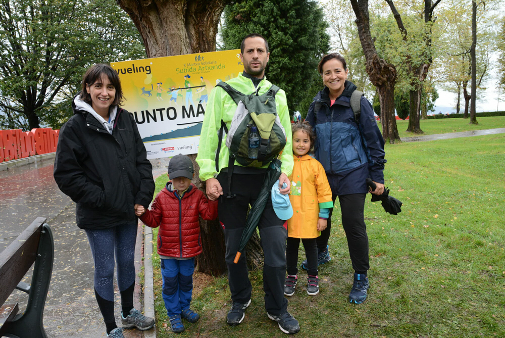 Foto 130 de la avituallamiento y mirador - Galería de la Subida a Artxanda 2019
